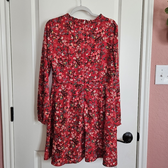 Loft Red Floral Primrose Ruffle Trim Tie Neckline Flare Long Sleeve Dress Size 8 - Picture 5 of 9